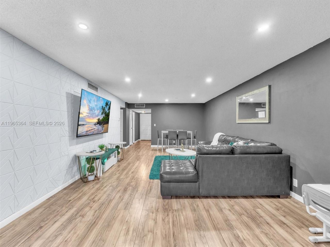 6201 N Falls Cir Dr, Unit 210, Lauderhill, FL 33319 Photo