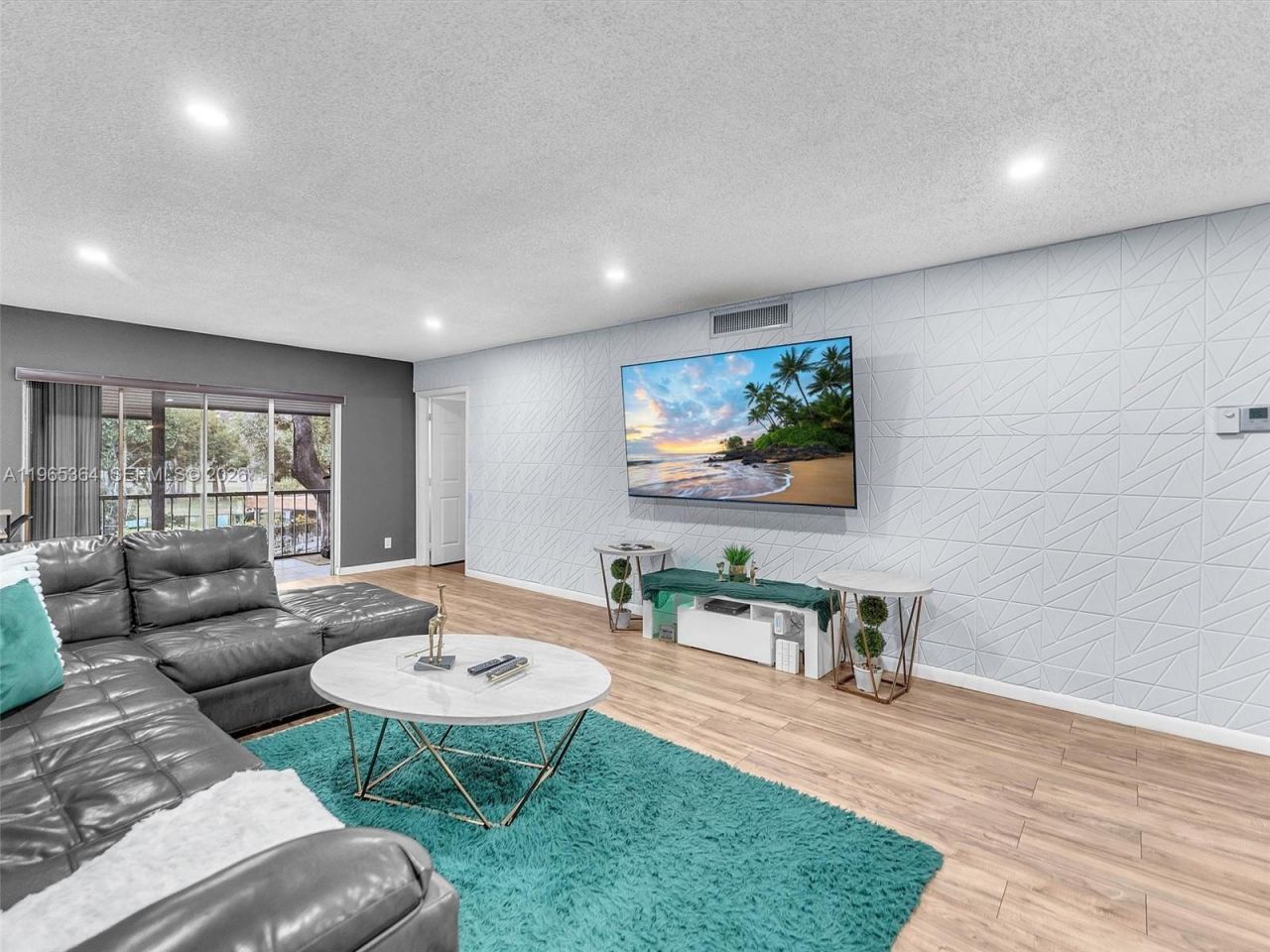 6201 N Falls Cir Dr, Unit 210, Lauderhill, FL 33319 Photo