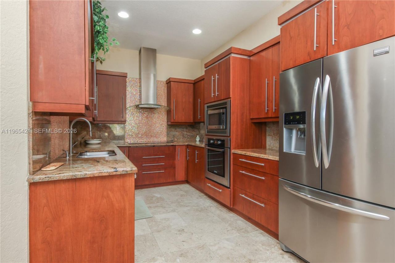 19301 Seneca Ave, Weston, FL 33332 Photo