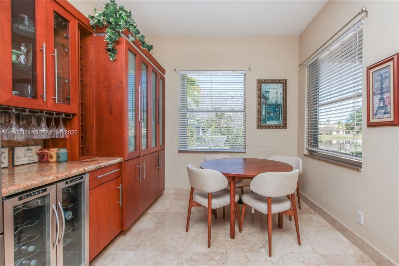 19301 Seneca Ave, Weston, FL 33332 Photo