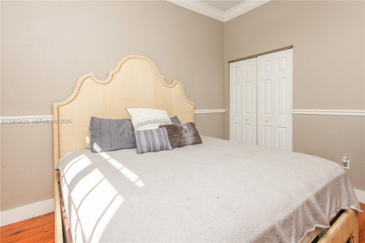 19301 Seneca Ave, Weston, FL 33332 Photo