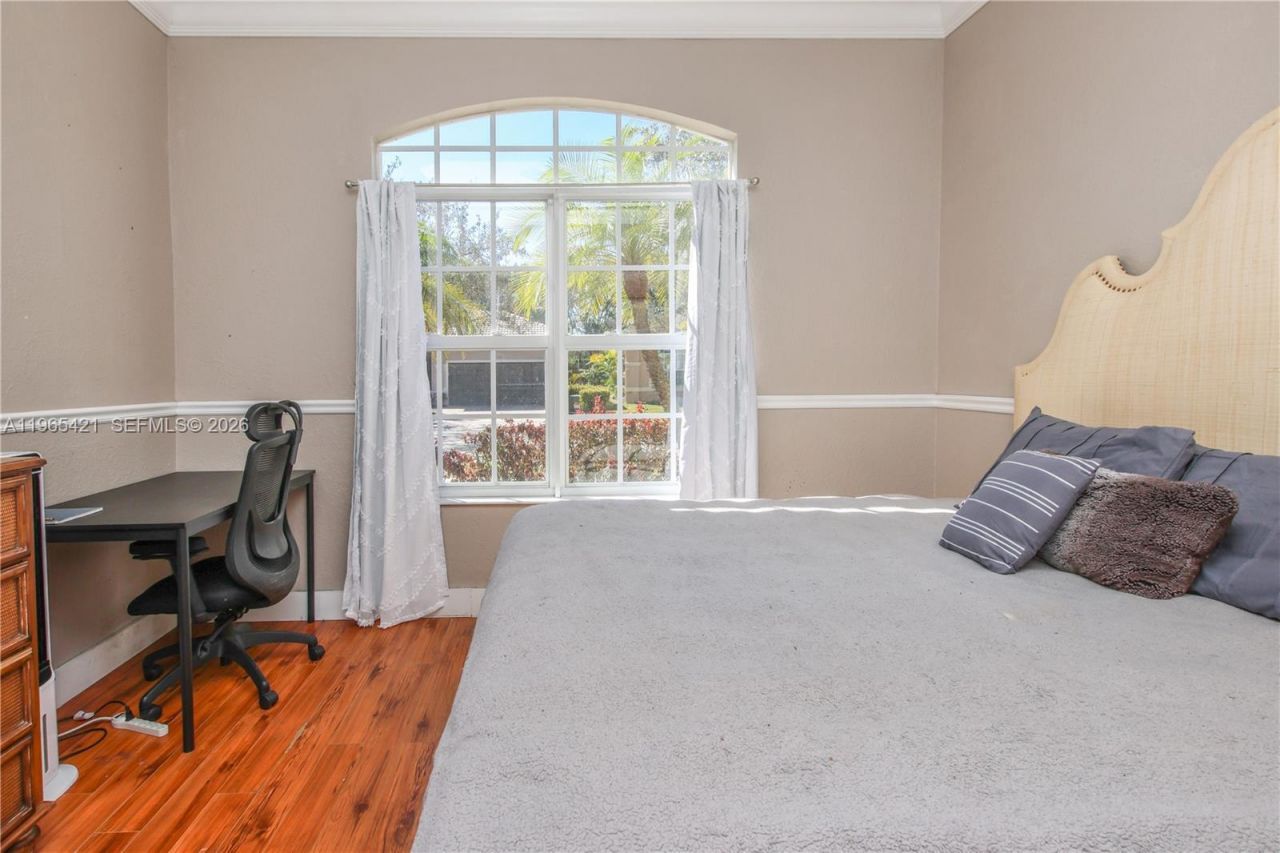 19301 Seneca Ave, Weston, FL 33332 Photo