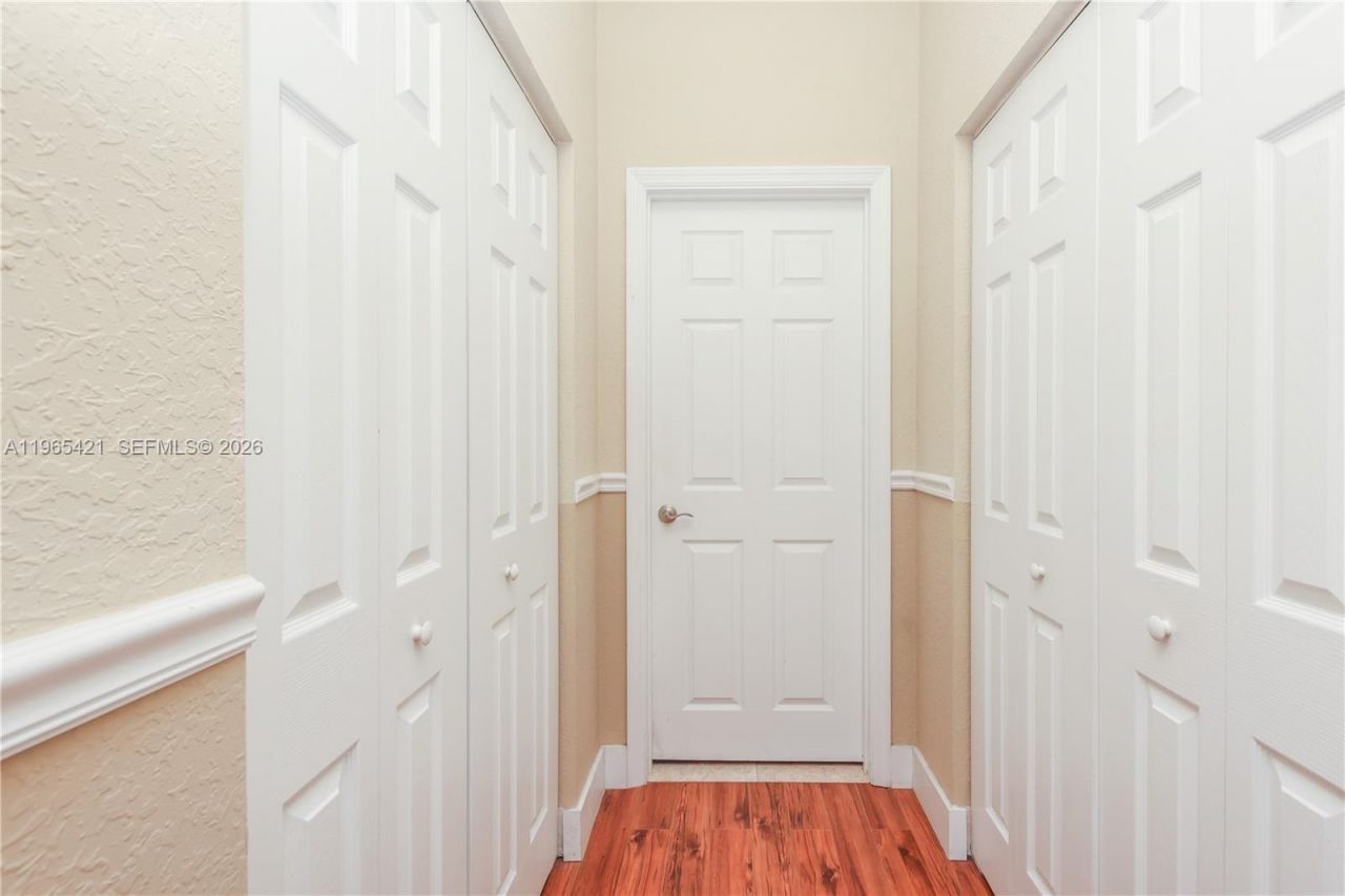 19301 Seneca Ave, Weston, FL 33332 Photo