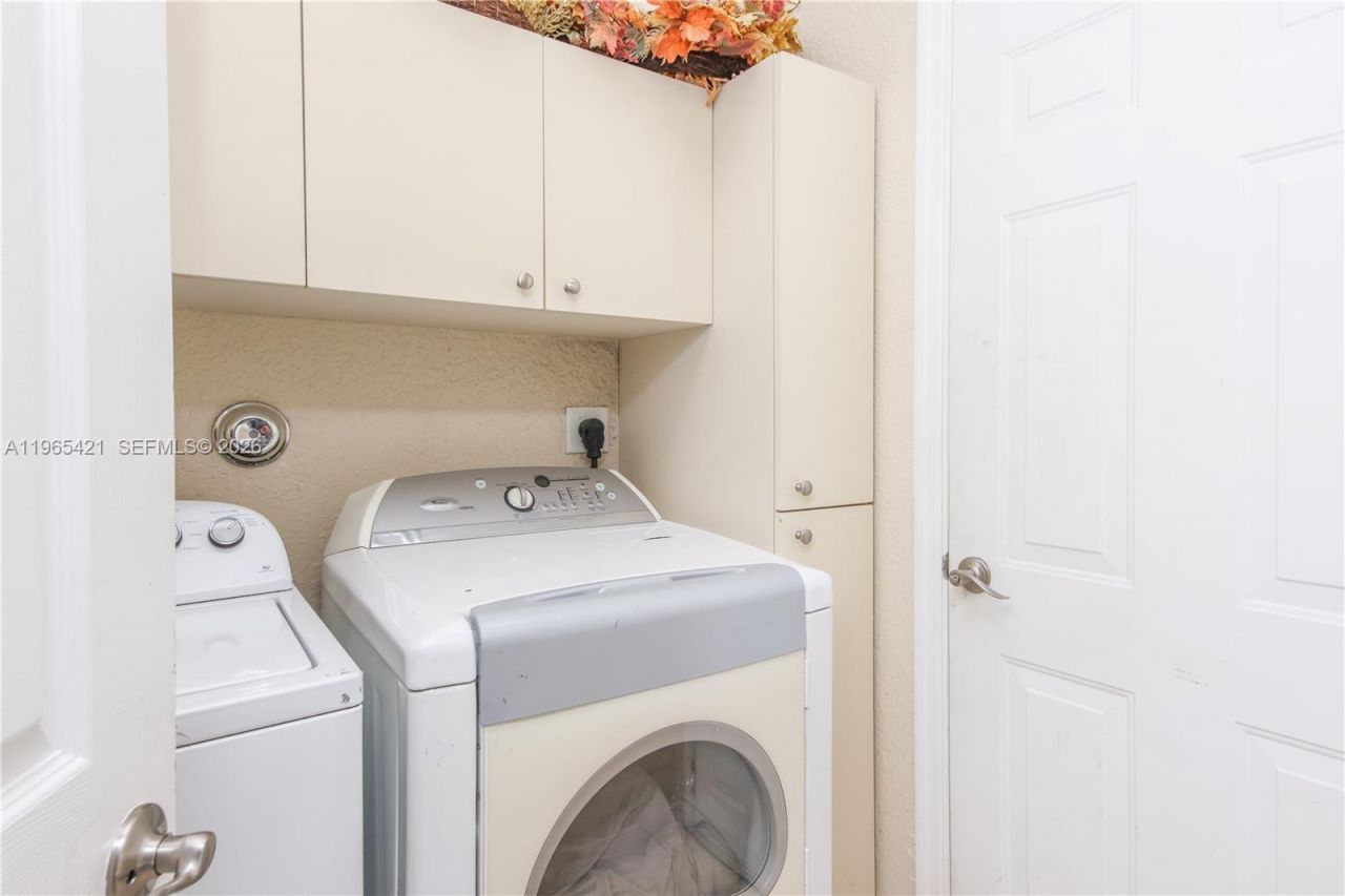 19301 Seneca Ave, Weston, FL 33332 Photo