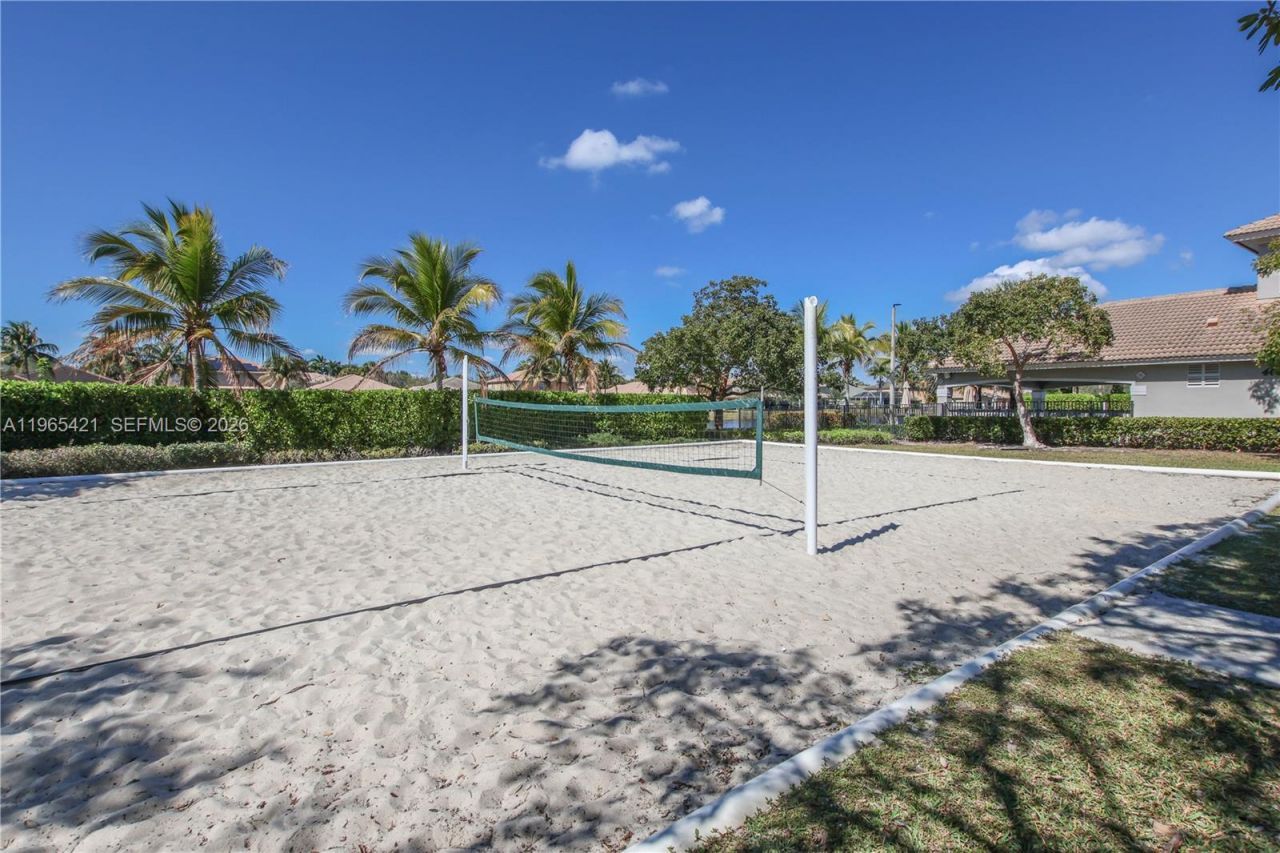 19301 Seneca Ave, Weston, FL 33332 Photo