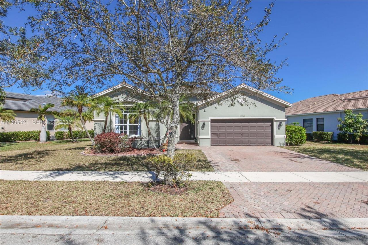 19301 Seneca Ave, Weston, FL 33332 Photo