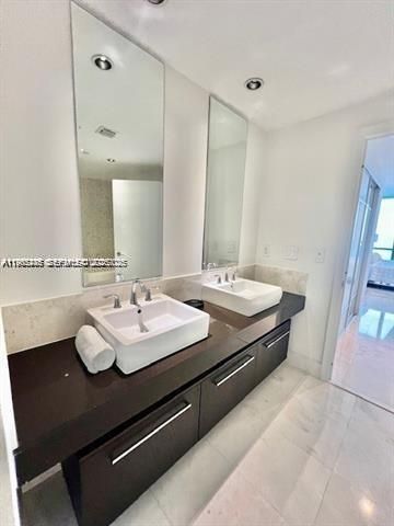 17121 Collins Ave , Unit 1007, Sunny Isles Beach, FL 33160 Photo