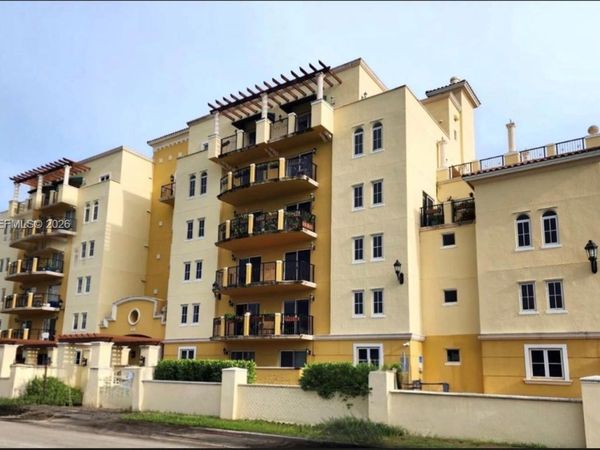 322 Madeira Ave, Unit 503, Coral Gables, FL 33134