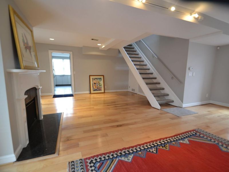 258 Jackson Street, Columbus, OH 43206 Photo 5