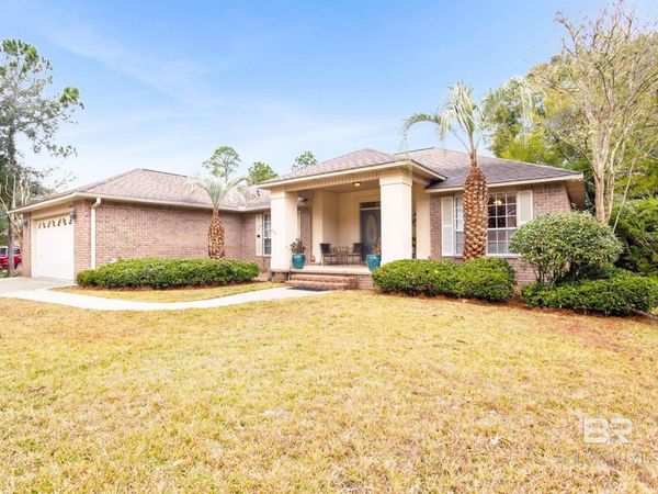 1956 Crown Point Boulevard, Pensacola, FL 32506