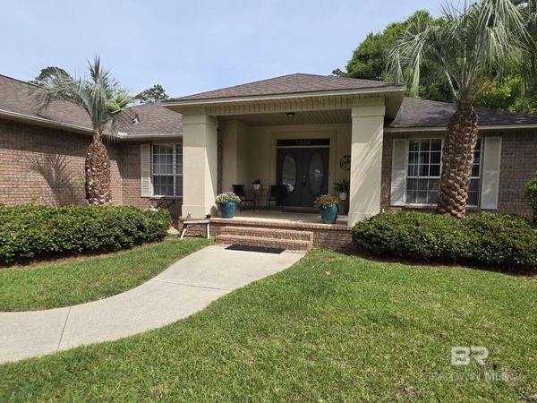 1956 Crown Point Boulevard, Pensacola, FL 32506