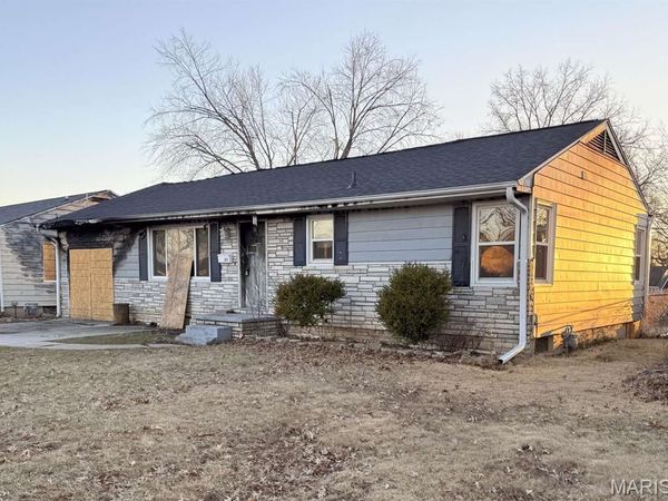 1021 Robinhood Road, Mexico, MO 65265