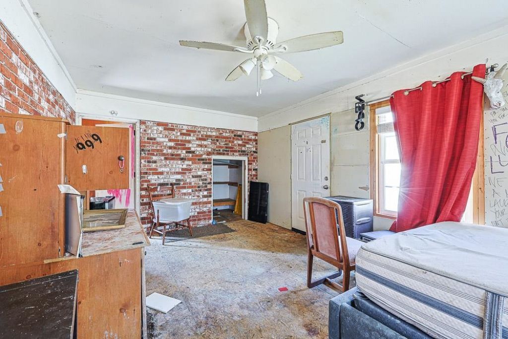 1129 9th Ave. S Photo 10