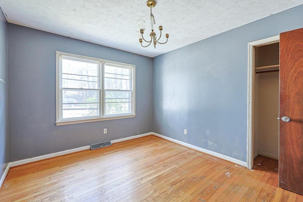 1129 9th Ave. S Photo 13