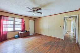 1129 9th Ave. S photo 4