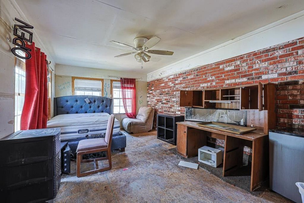 1129 9th Ave. S Photo 9