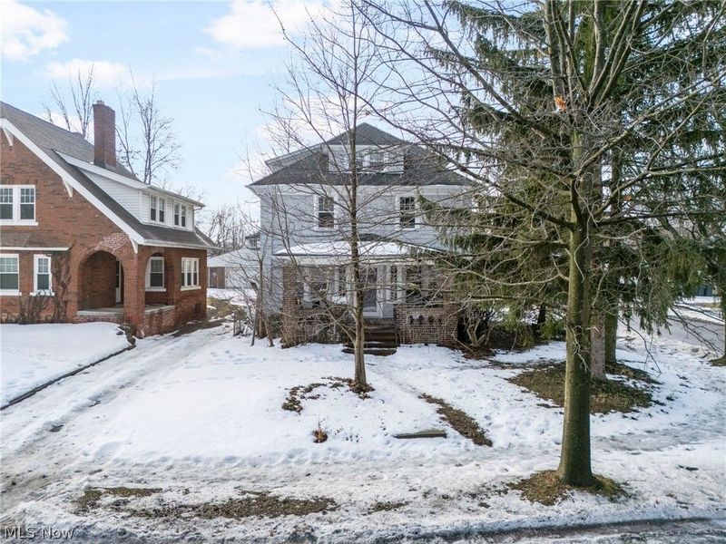 14622 Superior Road, Cleveland, OH 44118 Photo 1