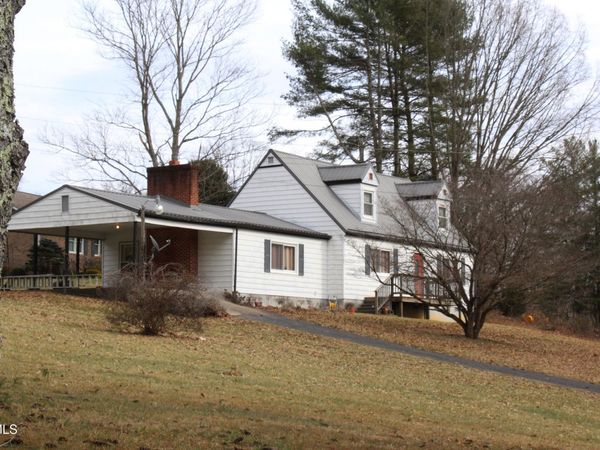 175 Fincastle Heights Road, Jonesville, VA 24263