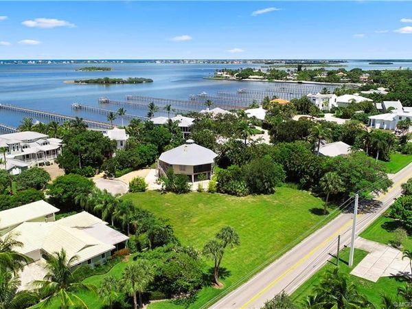 18 Cranes Nest, Stuart, FL 34996