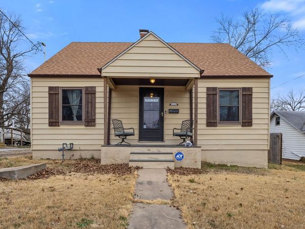 103 S Landrum Street, Mt Vernon, MO 65712