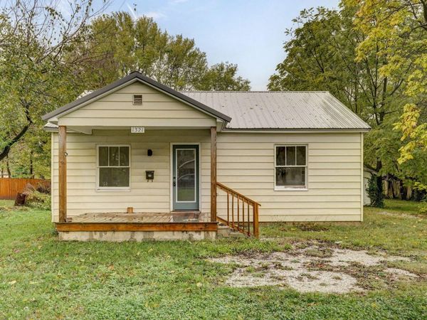 1321 N Wabash Avenue, Springfield, MO 65802