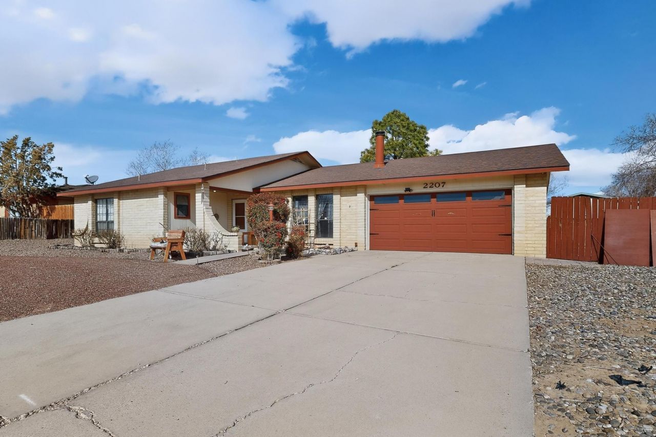 2207 Spruce Needle Road Se, Rio Rancho, NM 87124 Main Photo