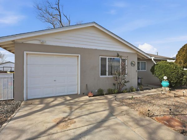 1529 Clancy Drive NE, Albuquerque, NM 87112