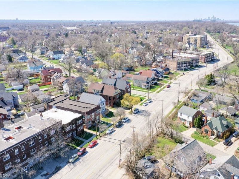 14620 Lake Shore Boulevard, Cleveland, OH 44110 Photo 24