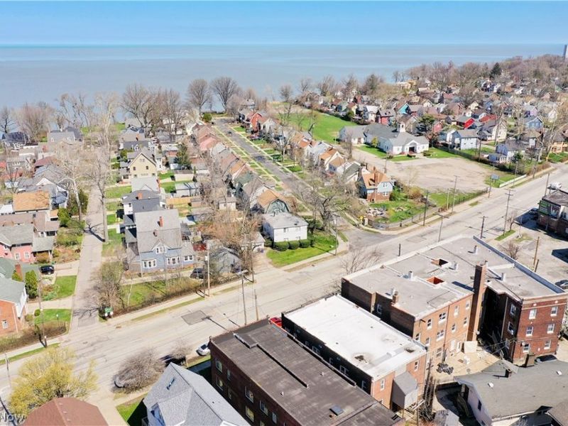 14620 Lake Shore Boulevard, Cleveland, OH 44110 Photo 26