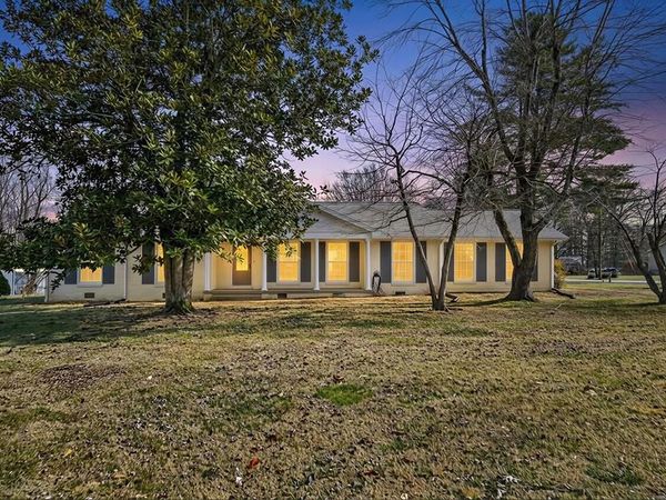 772 West Oak Dr, Cookeville, TN 38501