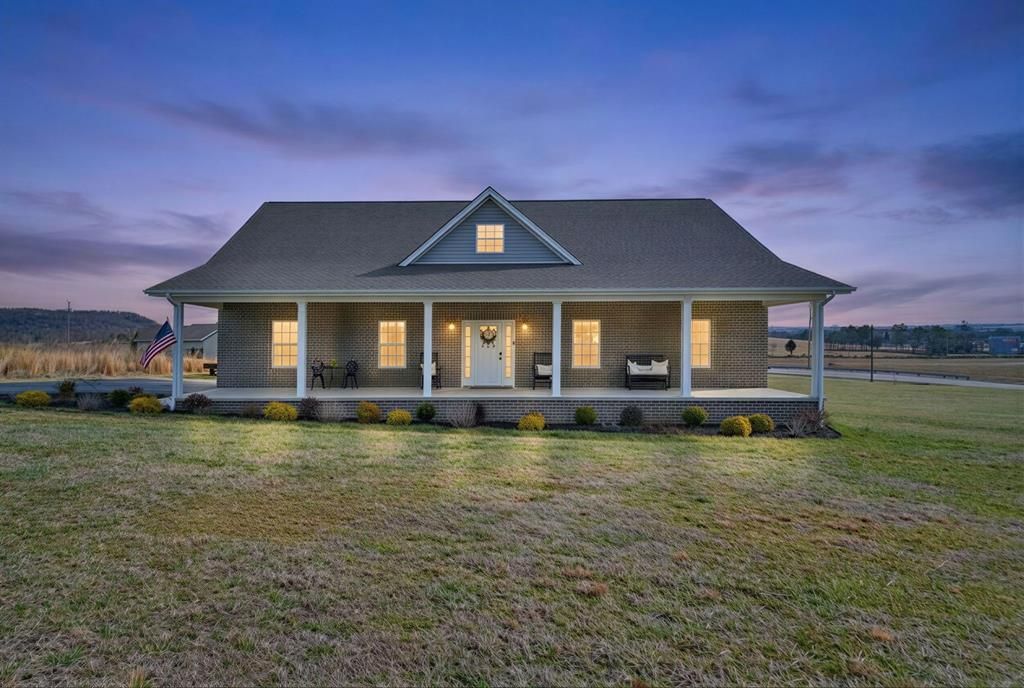 120 Daylily Dr, Sparta, TN 38583 Main Photo