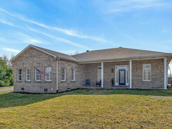 170 Hidden Cove Ln, Allons, TN 38541