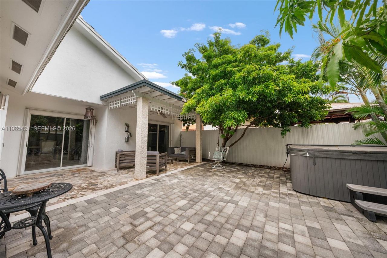 15642 SW 59th St, Miami, FL 33193 Photo