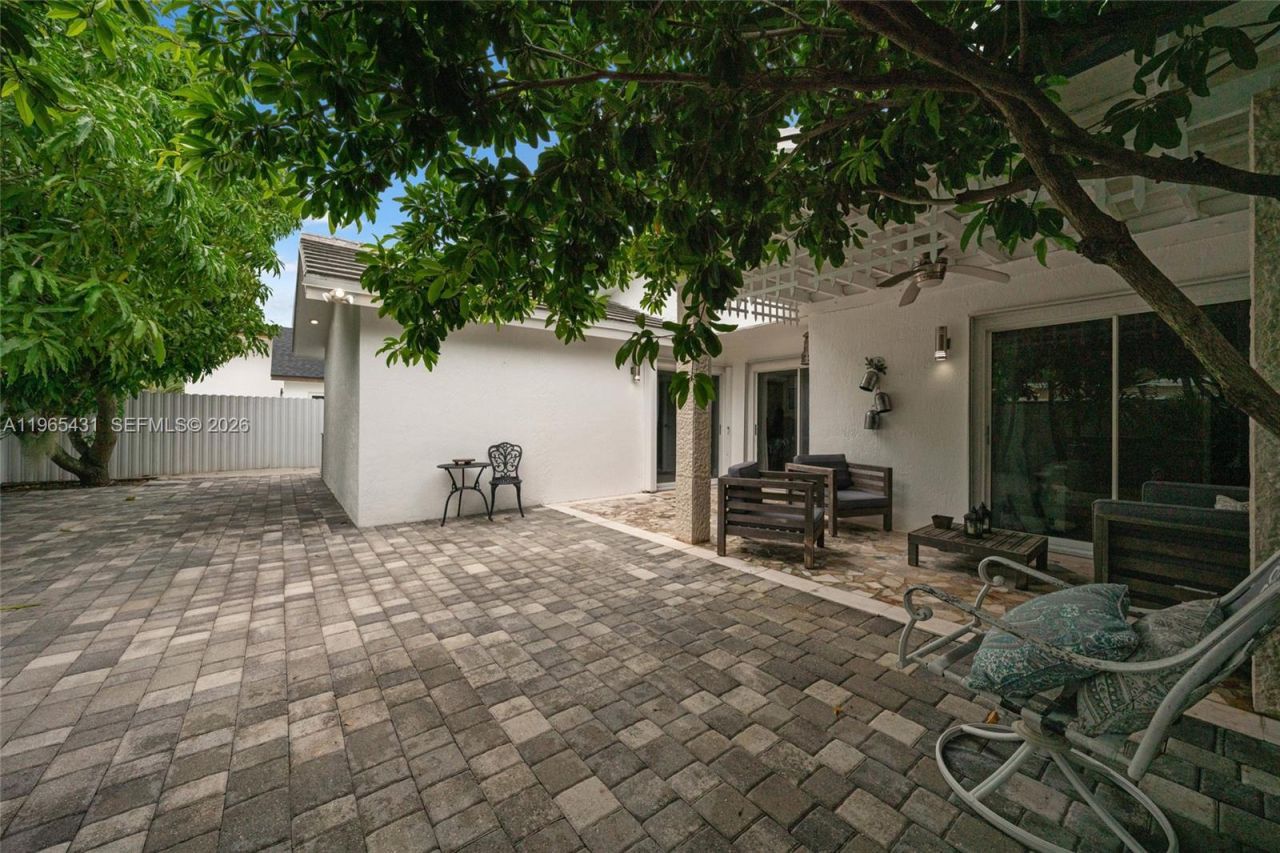 15642 SW 59th St, Miami, FL 33193 Photo