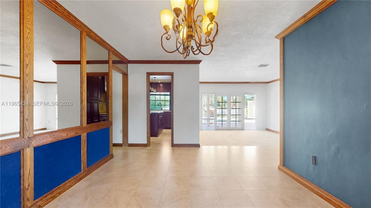 9620 E Calusa Club Dr, Miami, FL 33186 Photo