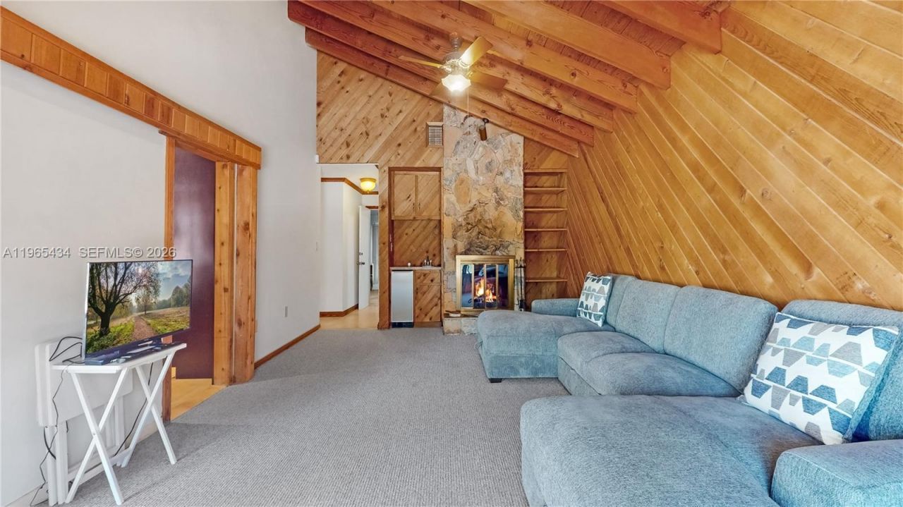 9620 E Calusa Club Dr, Miami, FL 33186 Photo