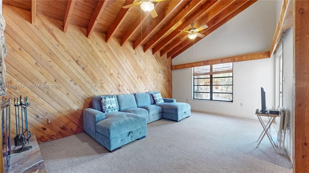 9620 E Calusa Club Dr, Miami, FL 33186 Photo