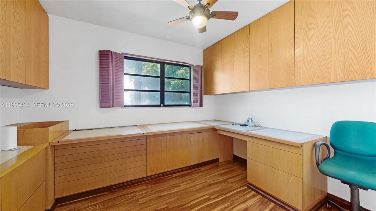 9620 E Calusa Club Dr, Miami, FL 33186 Photo