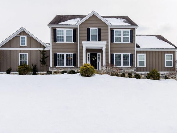 6334 Artesian Run, Delaware, OH 43015