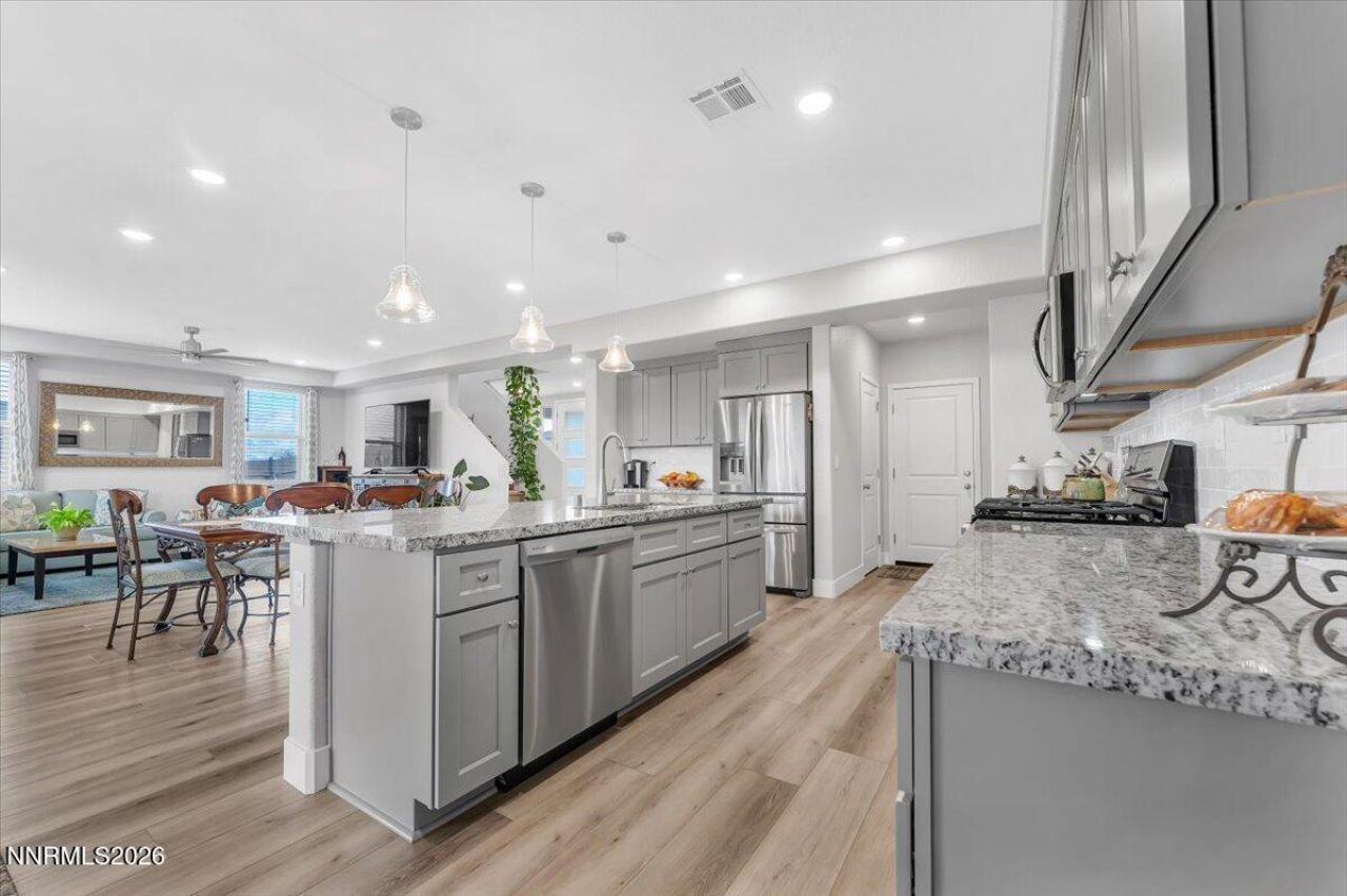 3176 Shimmer Lane, Reno, NV 89506 Photo