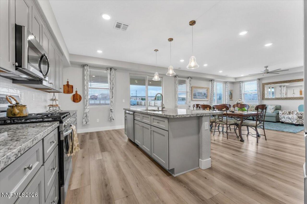 3176 Shimmer Lane, Reno, NV 89506 Photo