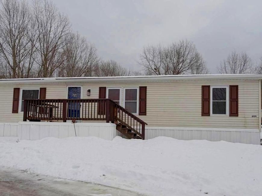 604 Grand Prix Dr., Altoona, PA 16601 Main Photo