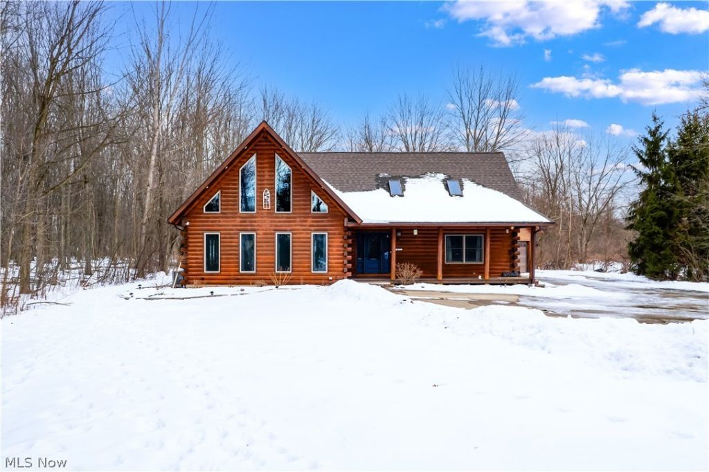 9677 Lindbergh Boulevard, Olmsted Falls, OH 44138 Main Photo