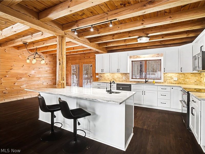 9677 Lindbergh Boulevard, Olmsted Falls, OH 44138 Photo 16