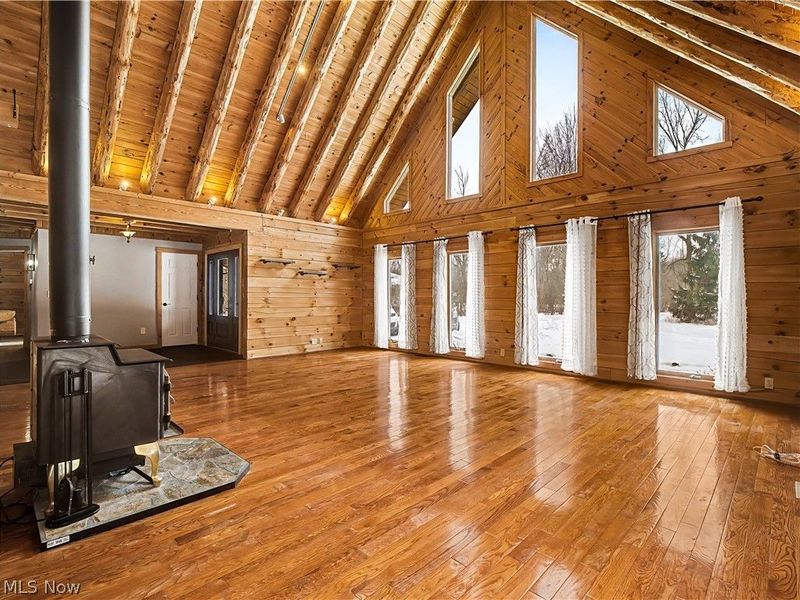 9677 Lindbergh Boulevard, Olmsted Falls, OH 44138 Photo 8