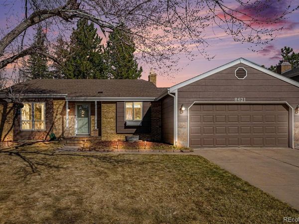 8621 W Hinsdale Place, Littleton, CO 80128