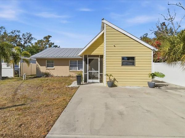 305 N CONRAD AVENUE, SARASOTA, FL 34237