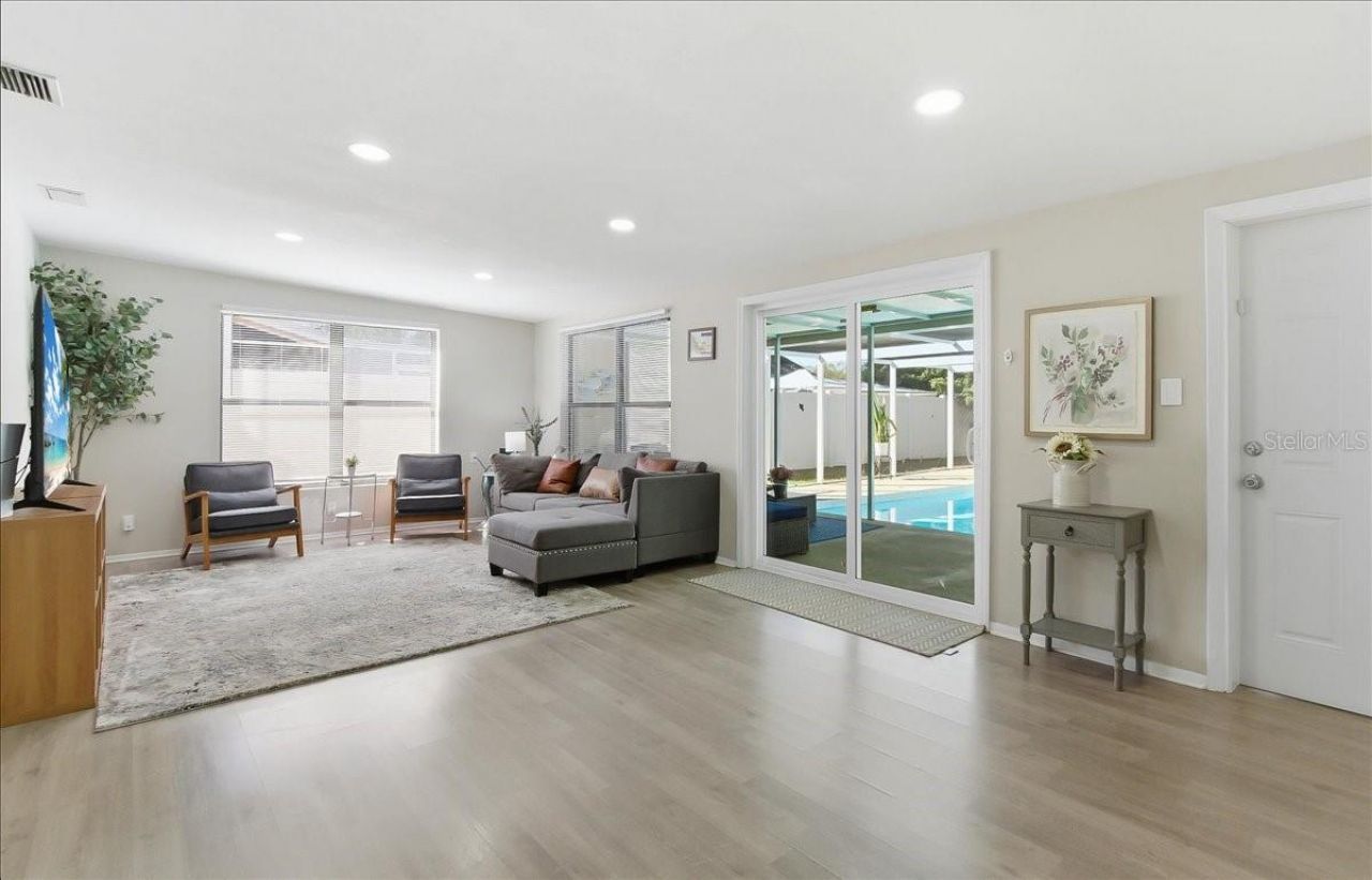 305 N Conrad Avenue, Sarasota, FL 34237 Photo