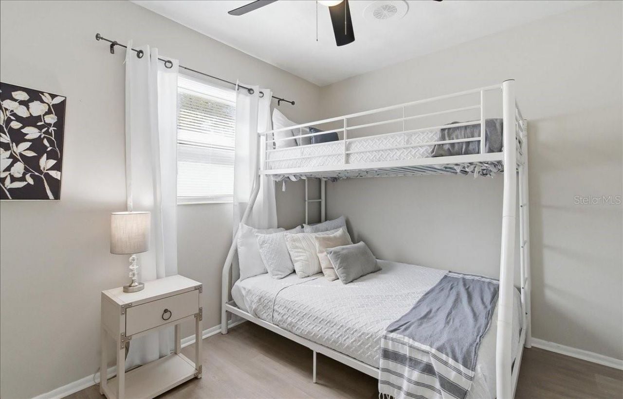 305 N Conrad Avenue, Sarasota, FL 34237 Photo