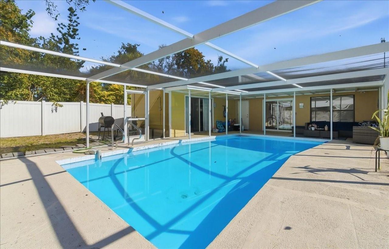 305 N Conrad Avenue, Sarasota, FL 34237 Photo